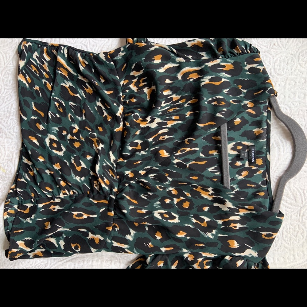 Express Blouse - Picture 2 of 2